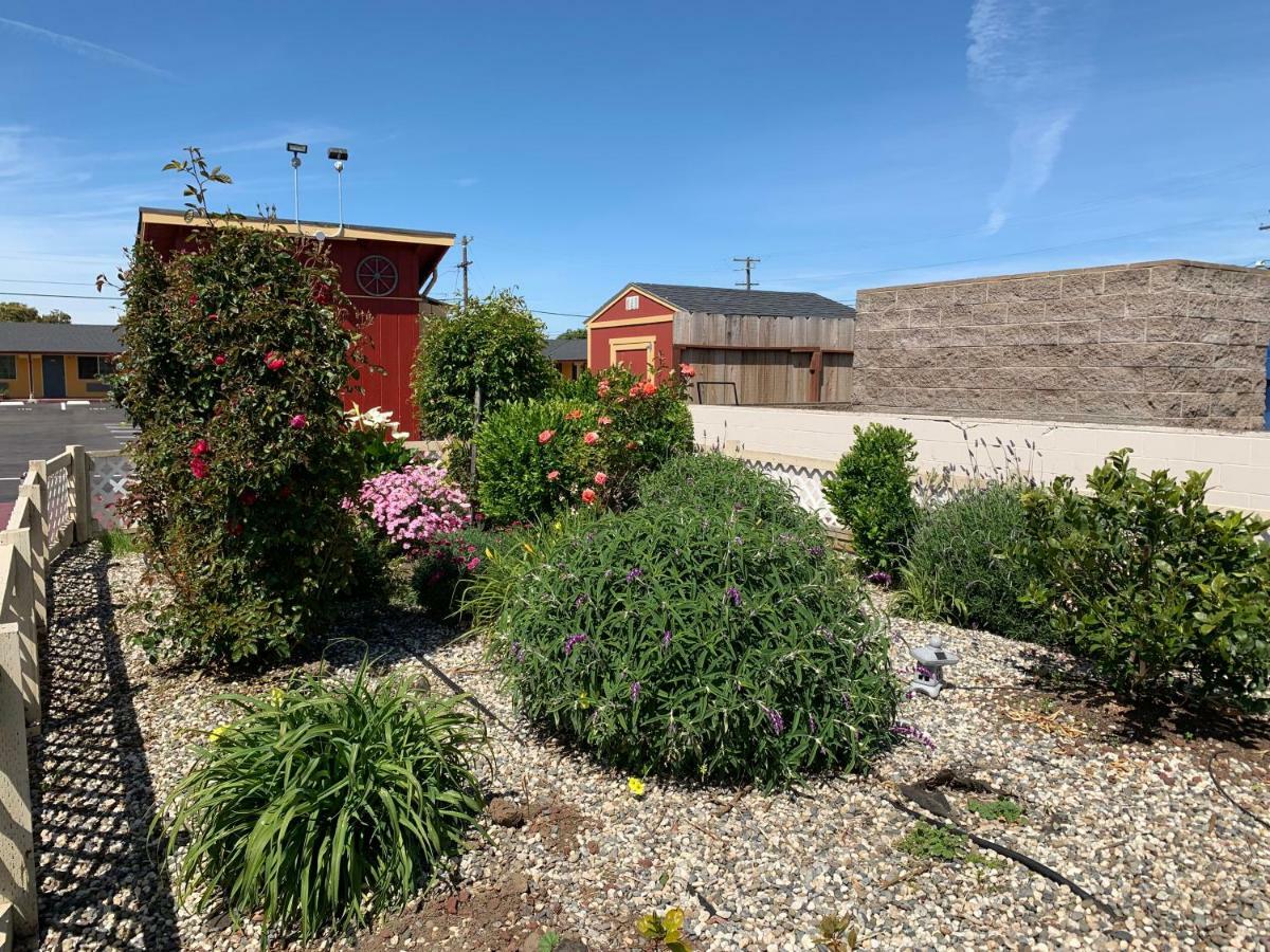 Wagon Wheel Motel Salinas Exterior photo